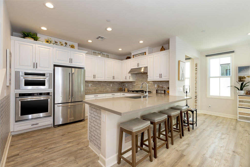5459 Tree Farm Lane