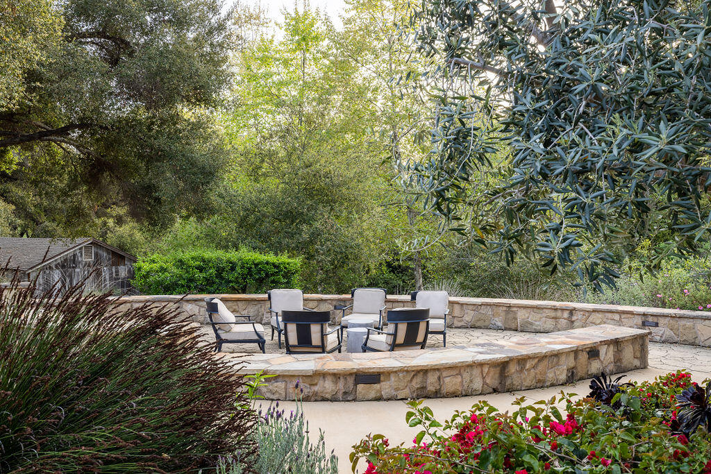 5459 Tree Farm Lane