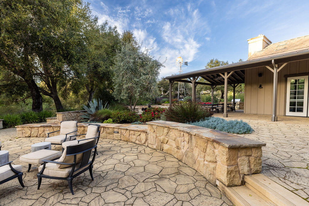 5459 Tree Farm Lane