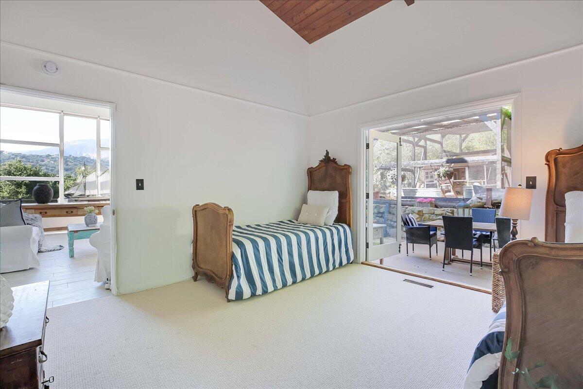 2253 Las Canoas Road