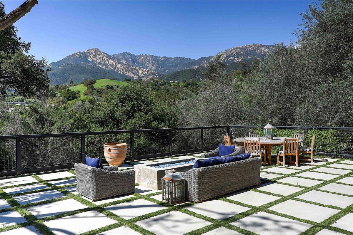 2253 Las Canoas Road