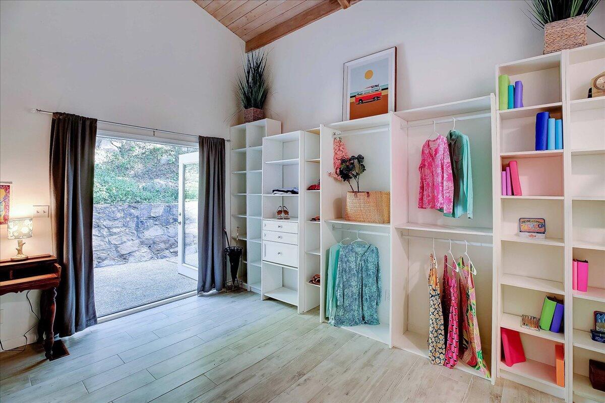 2253 Las Canoas Road