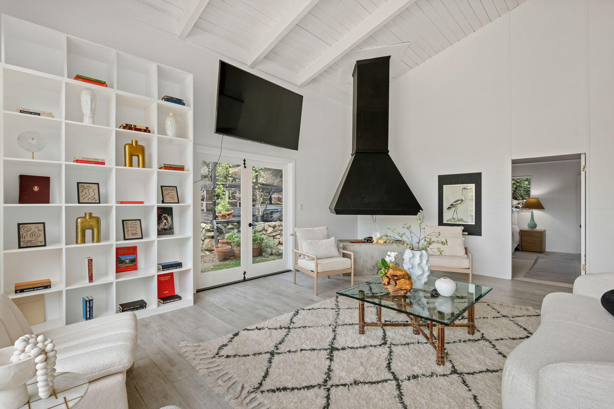 2253 Las Canoas Road