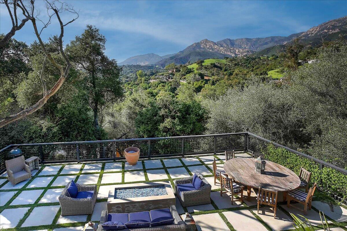 2253 Las Canoas Road
