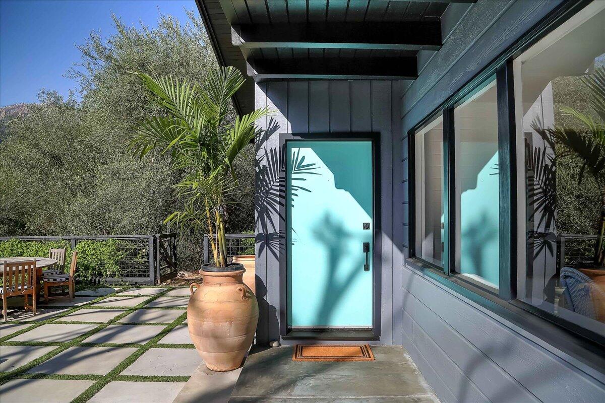 2253 Las Canoas Road