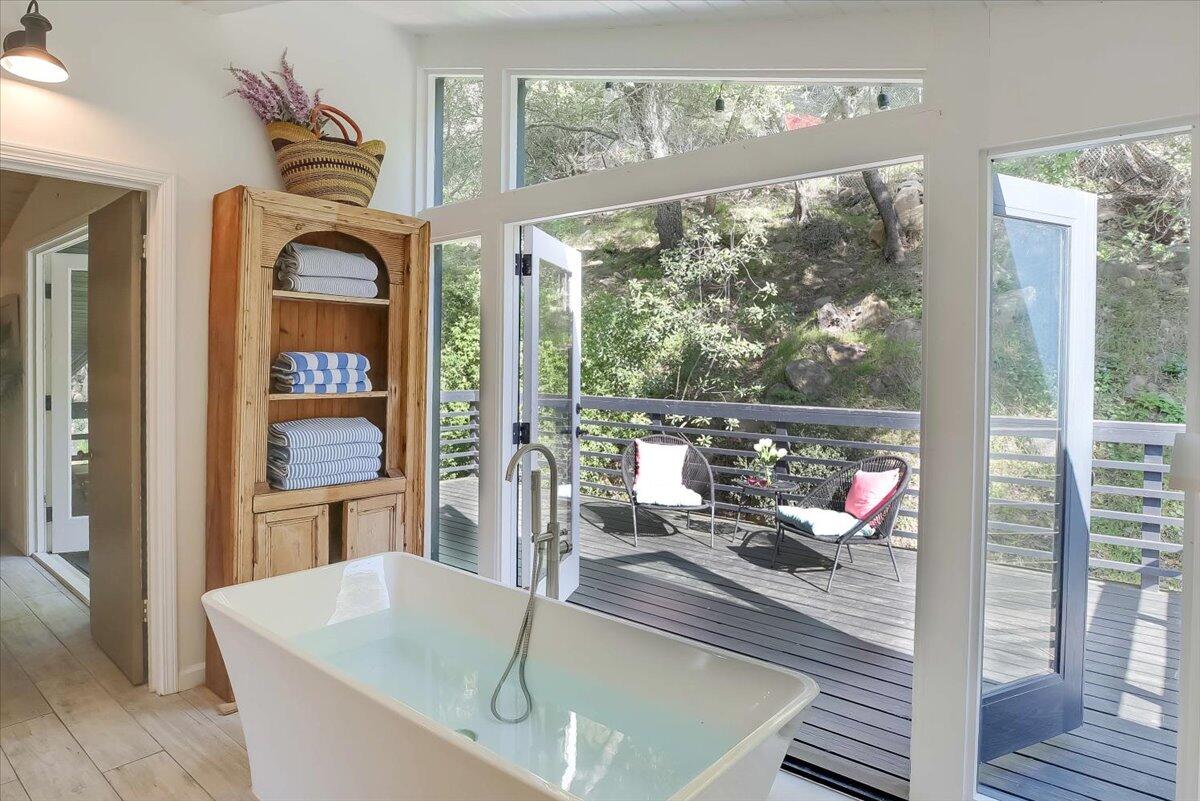 2253 Las Canoas Road