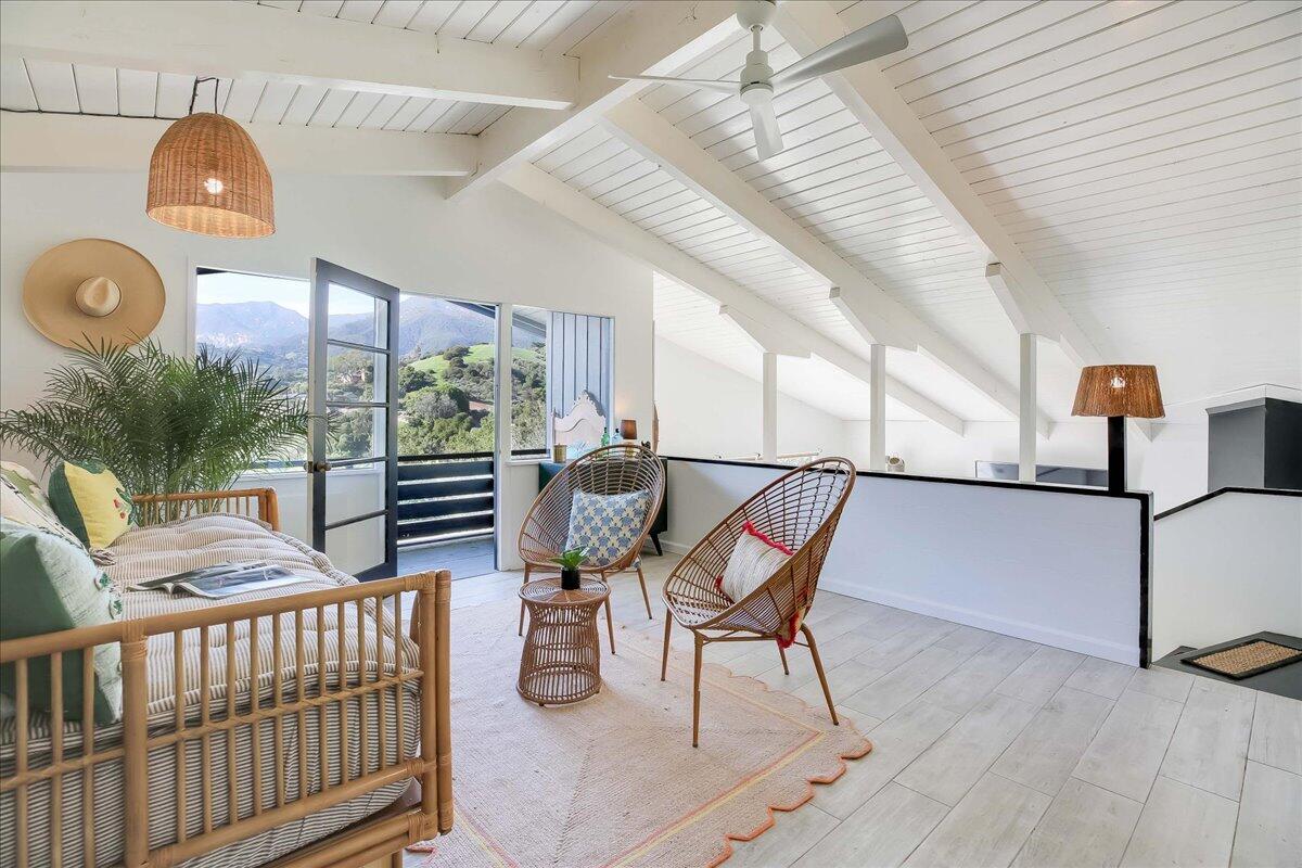 2253 Las Canoas Road