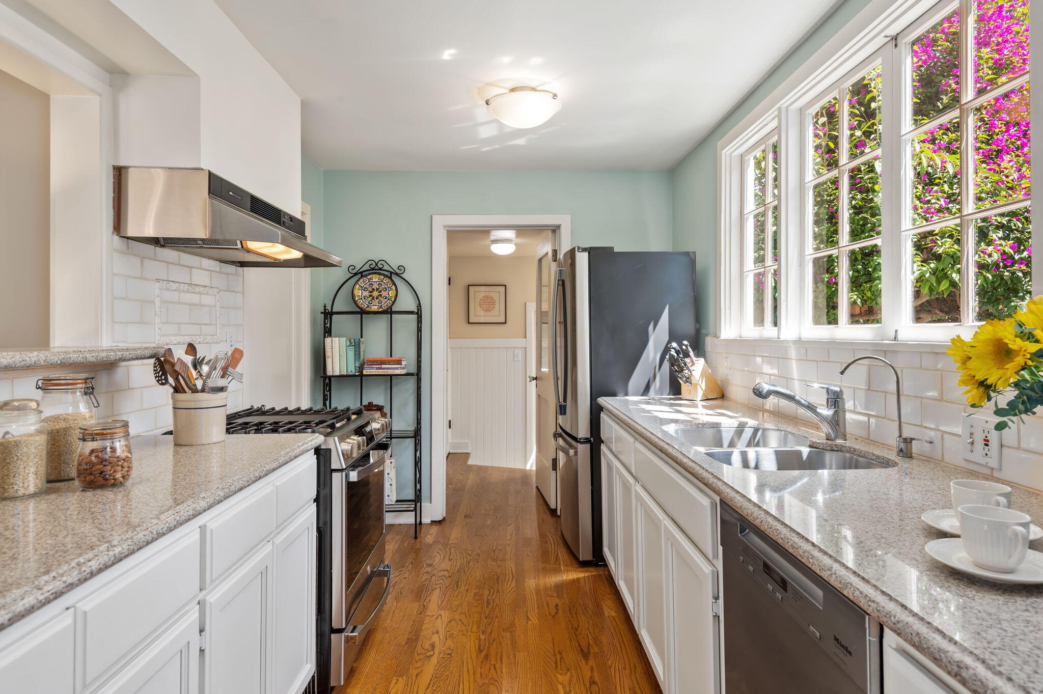 321 E Mission Street