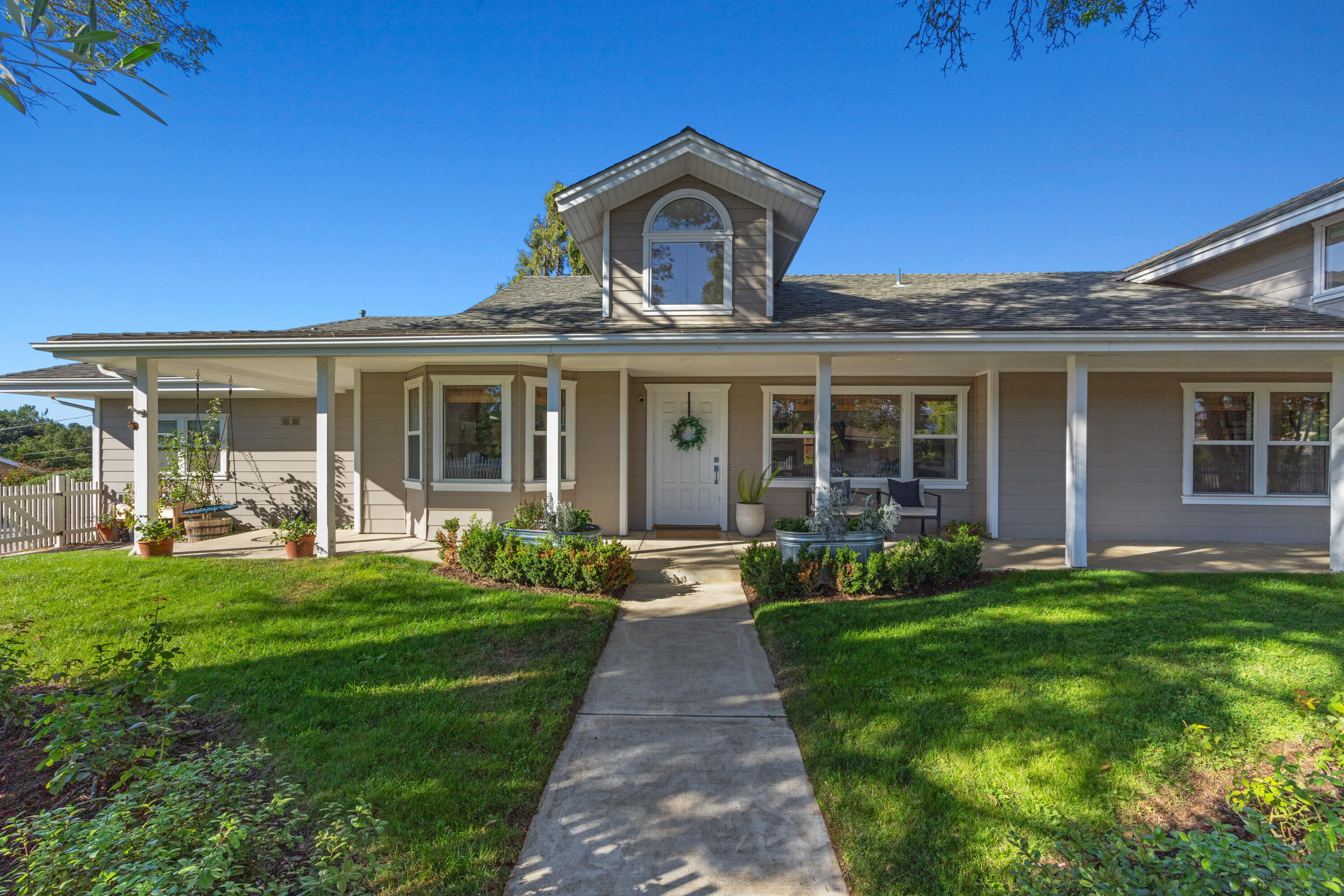 3561 Olive Street
