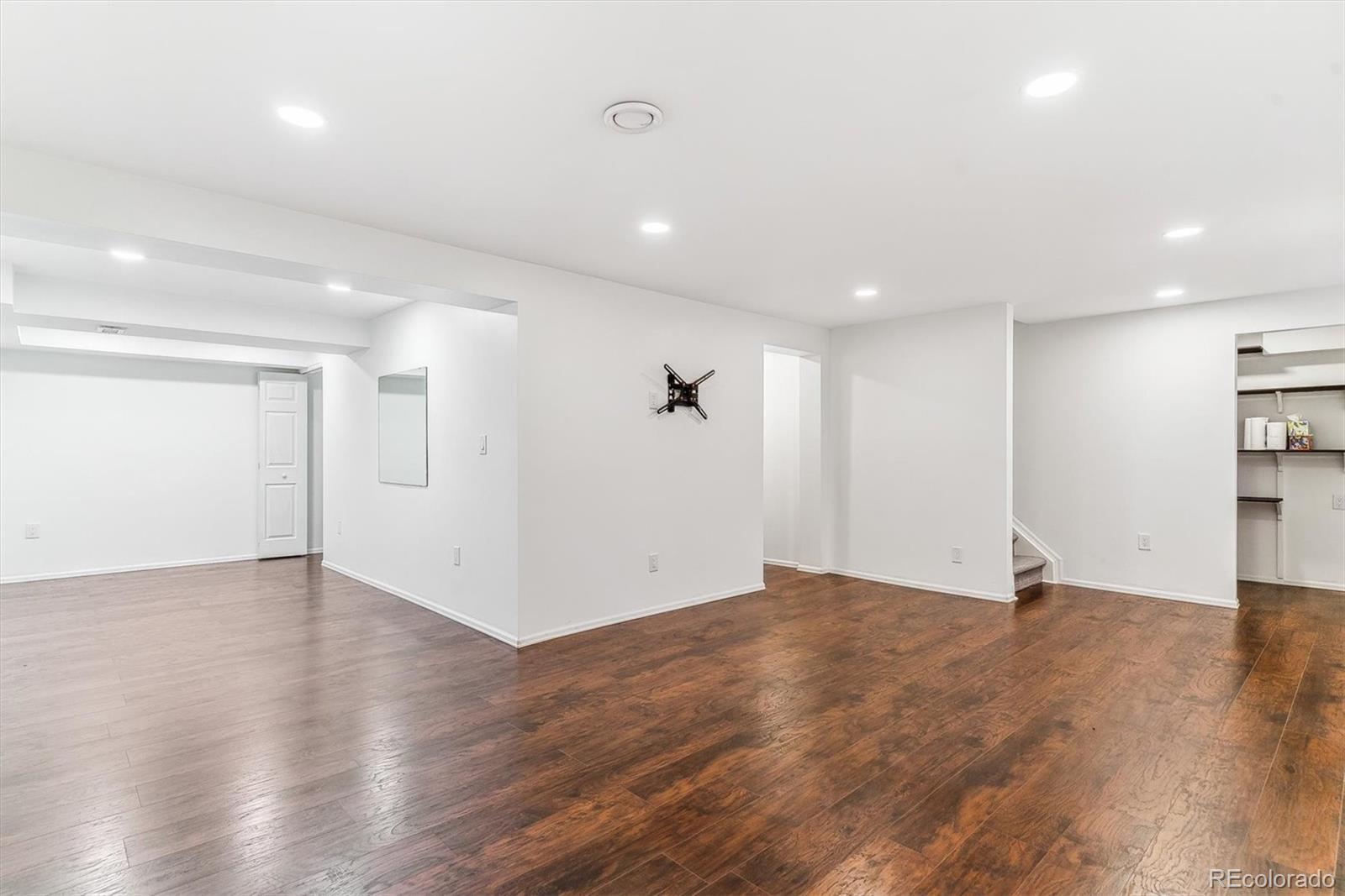 1550 S Syracuse Street