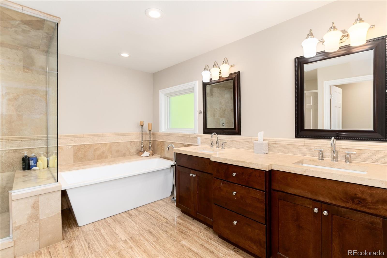 6343 E Stanford Avenue