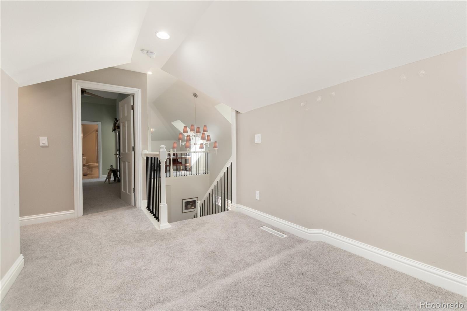 6343 E Stanford Avenue