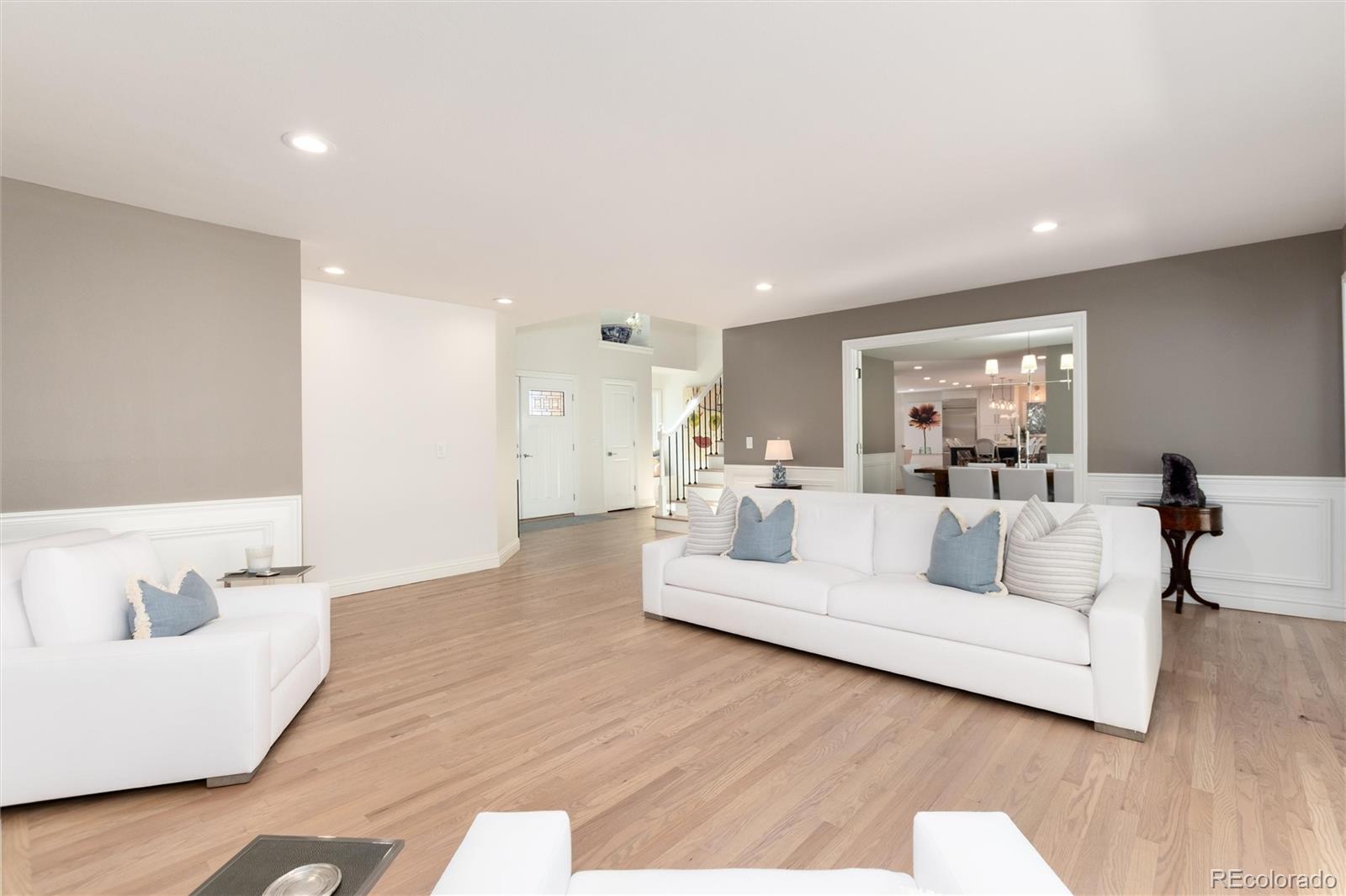 6343 E Stanford Avenue