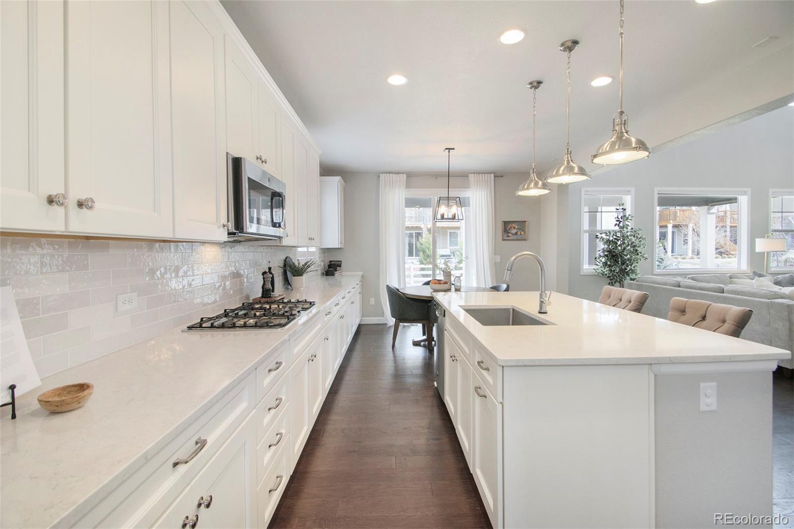 16200 Mount Oso Place