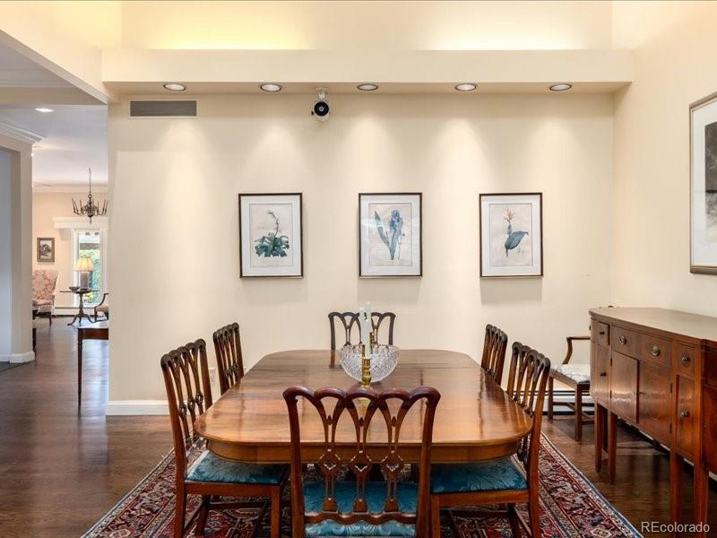 2552 E Alameda Avenue Unit: 16