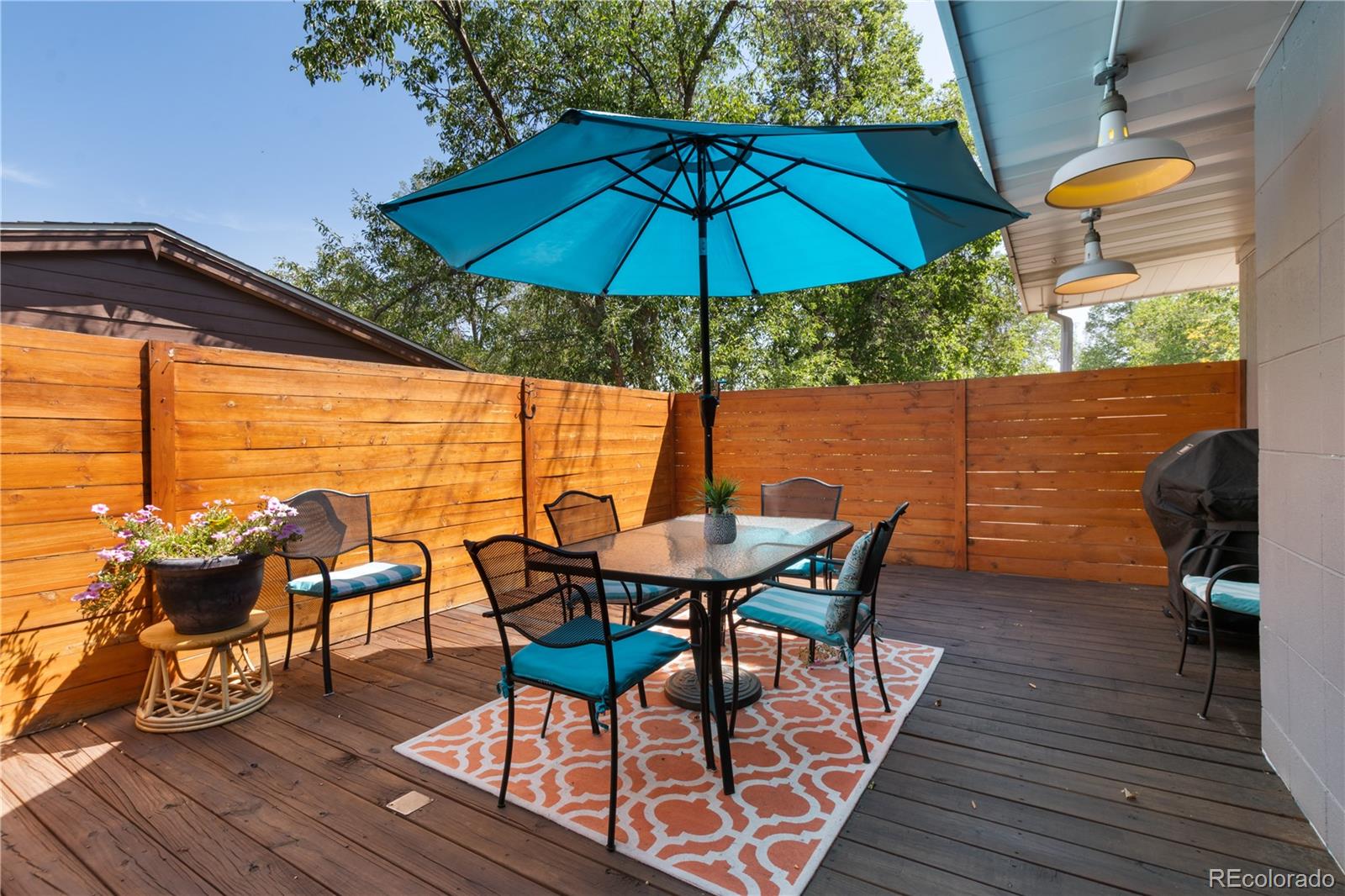 435 S Xanadu Street