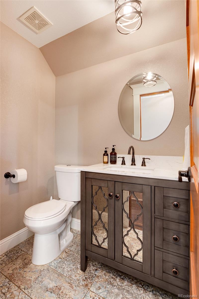 635 N Downing Street