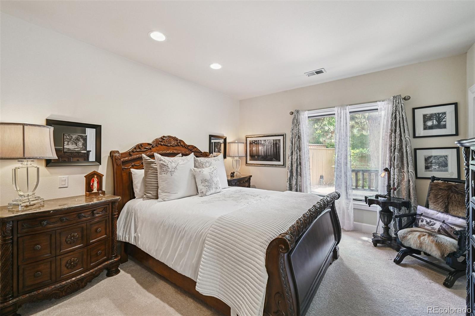 5475 S Laredo Street