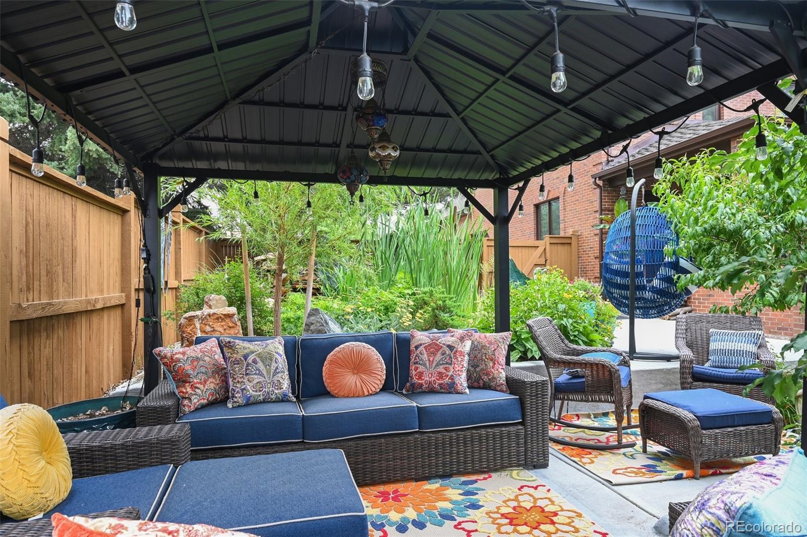 5475 S Laredo Street