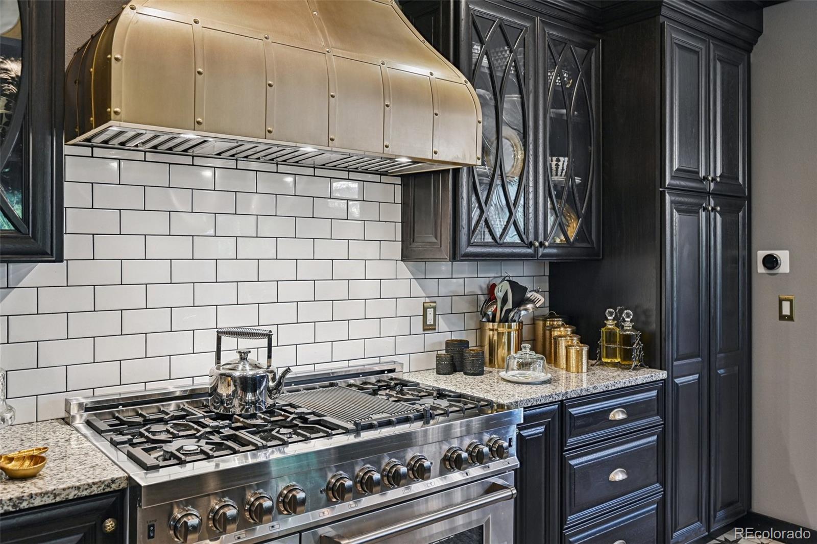 5475 S Laredo Street