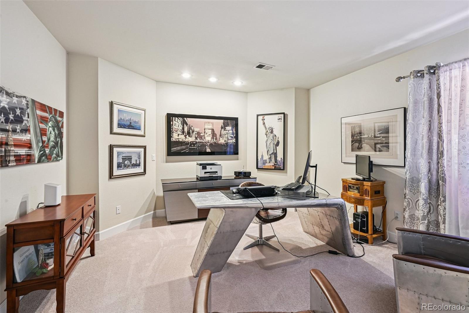 5475 S Laredo Street