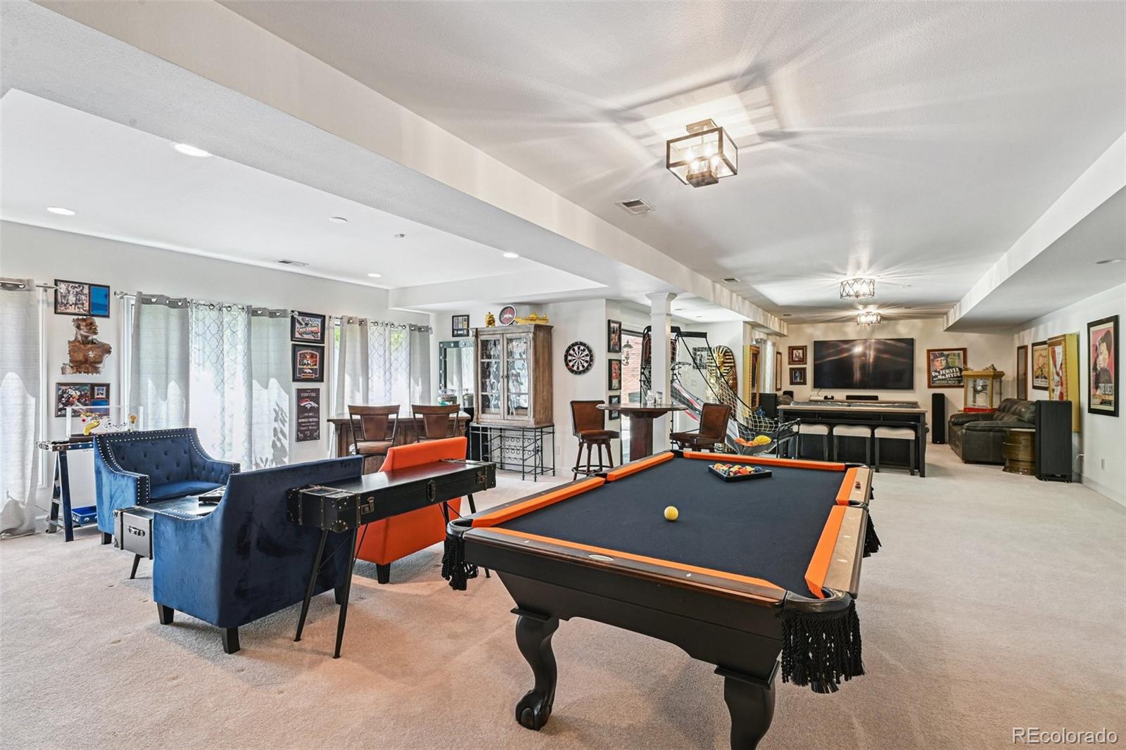 5475 S Laredo Street