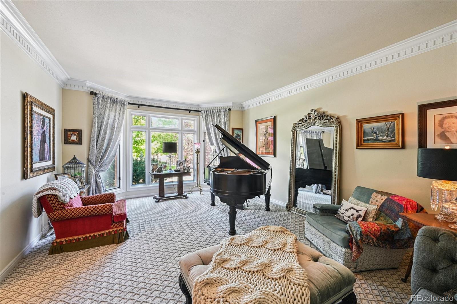 5475 S Laredo Street