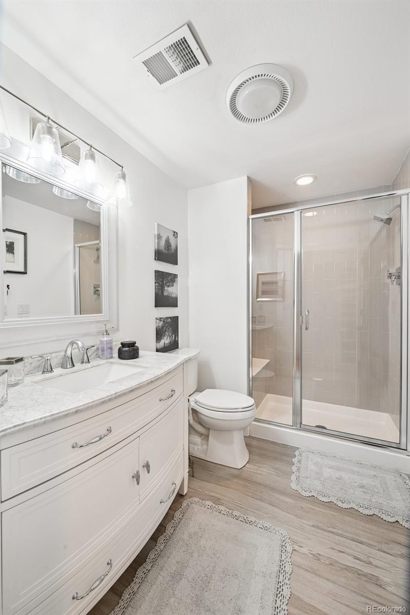 5475 S Laredo Street