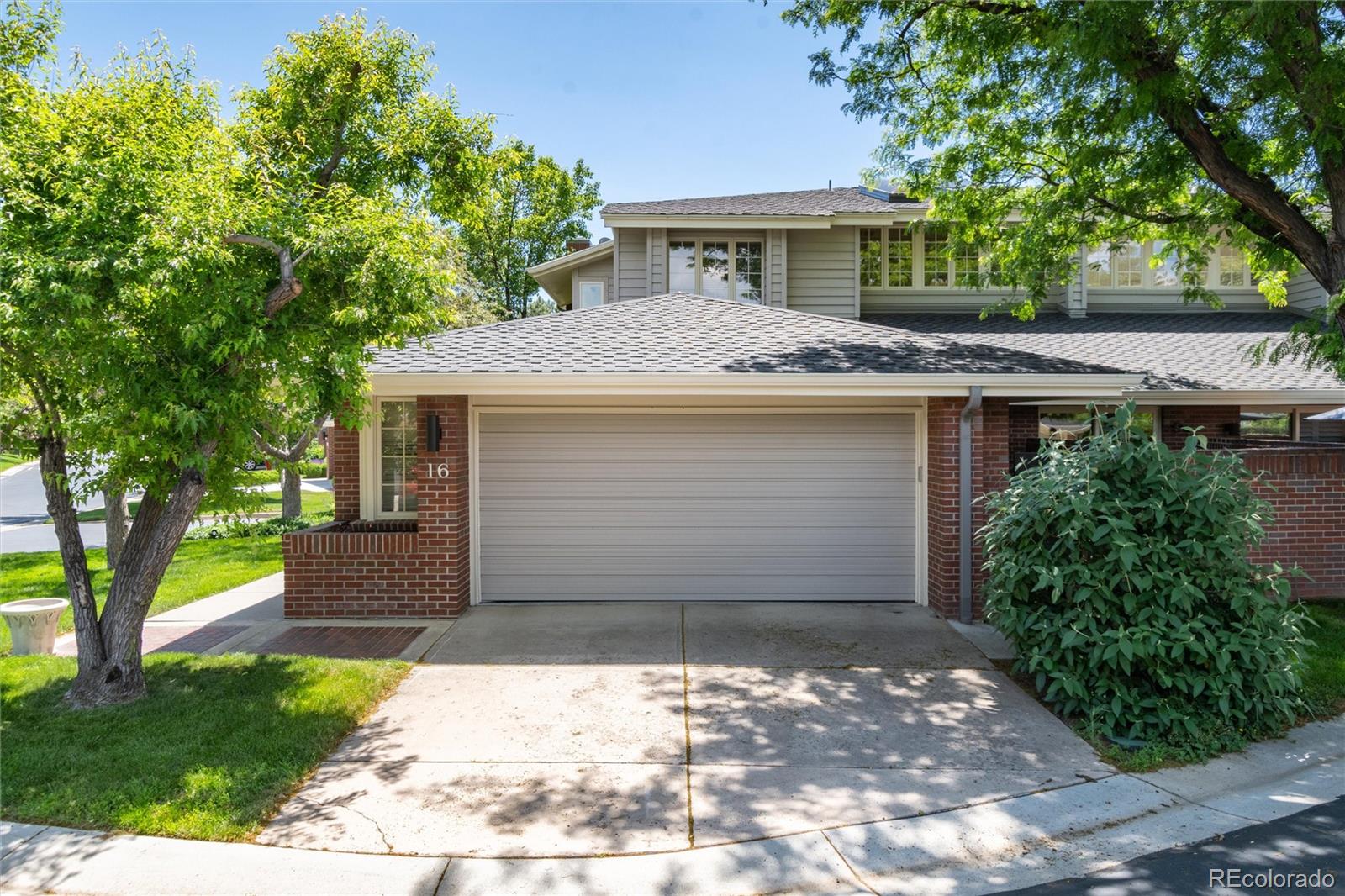 2552 E Alameda Avenue Unit: 16