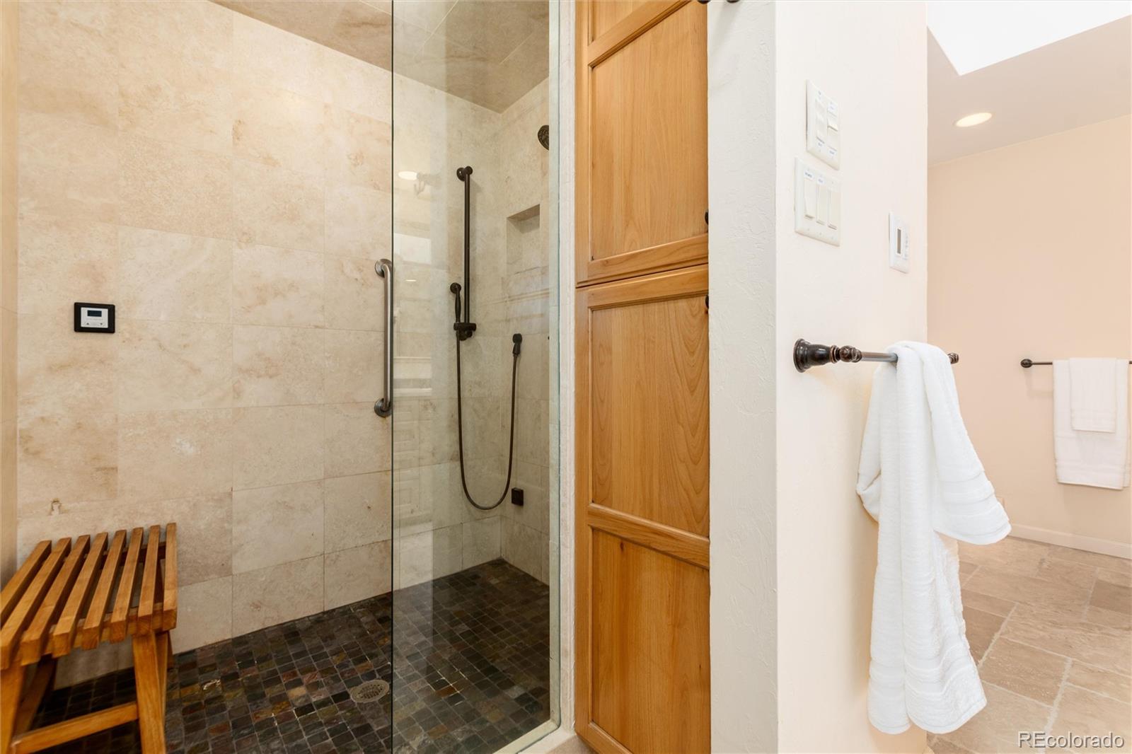 2552 E Alameda Avenue Unit: 16