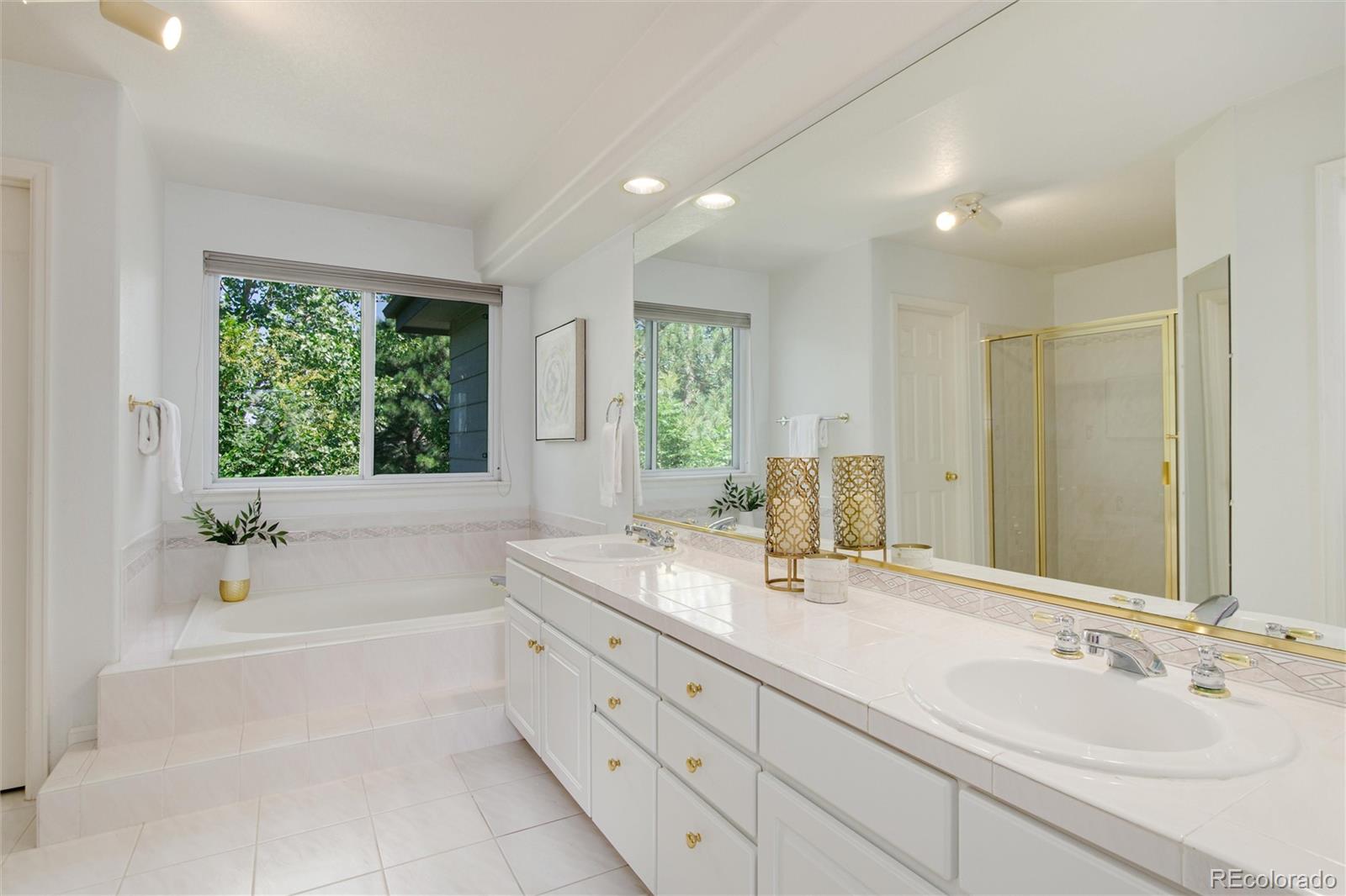 5731 Glenstone Drive