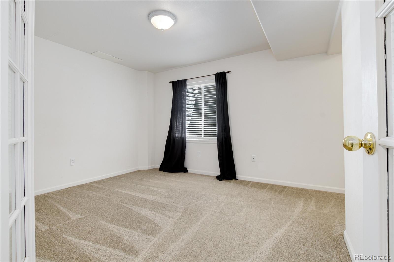 5731 Glenstone Drive