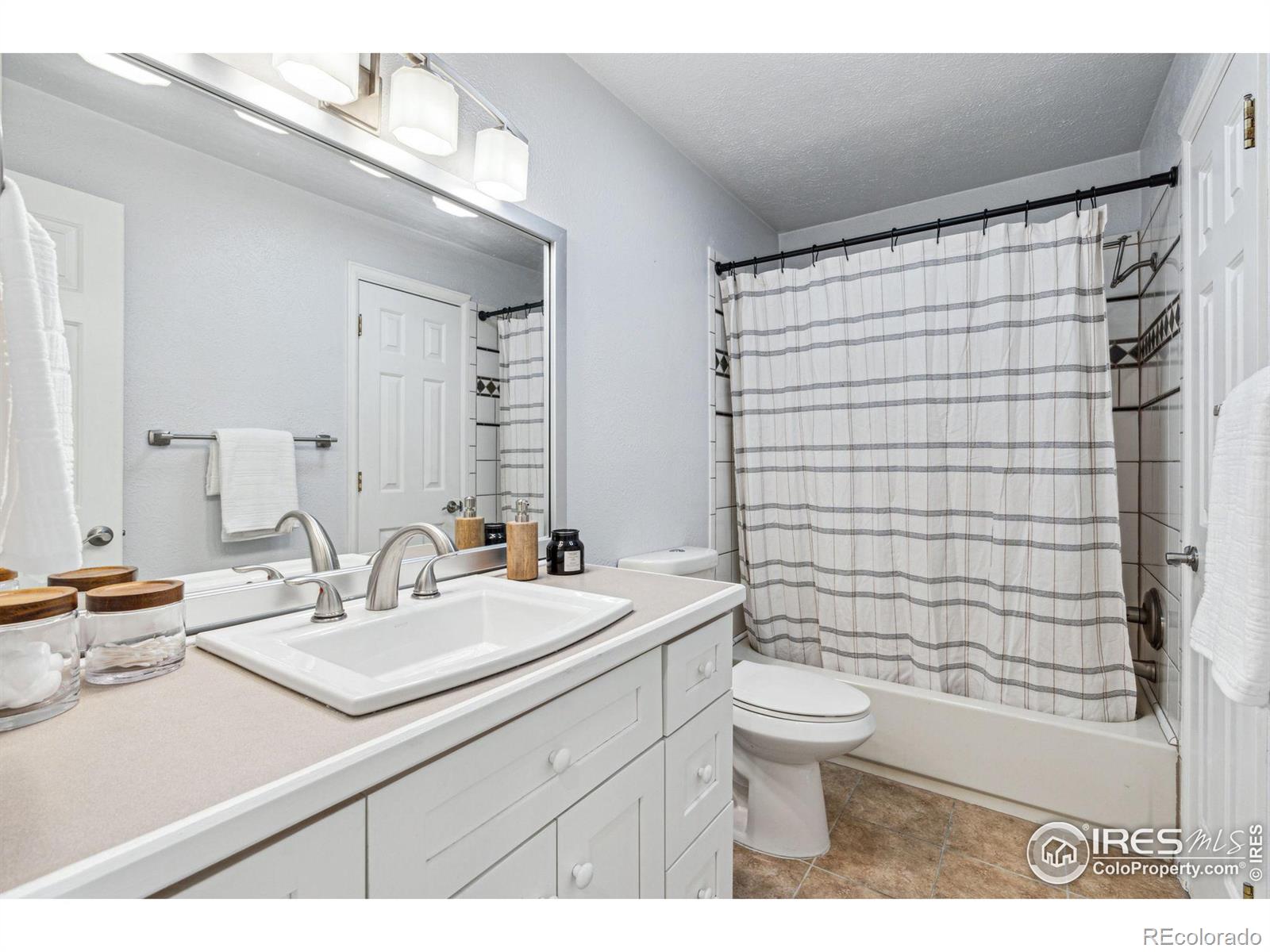 3393 Oneal Parkway Unit: 25