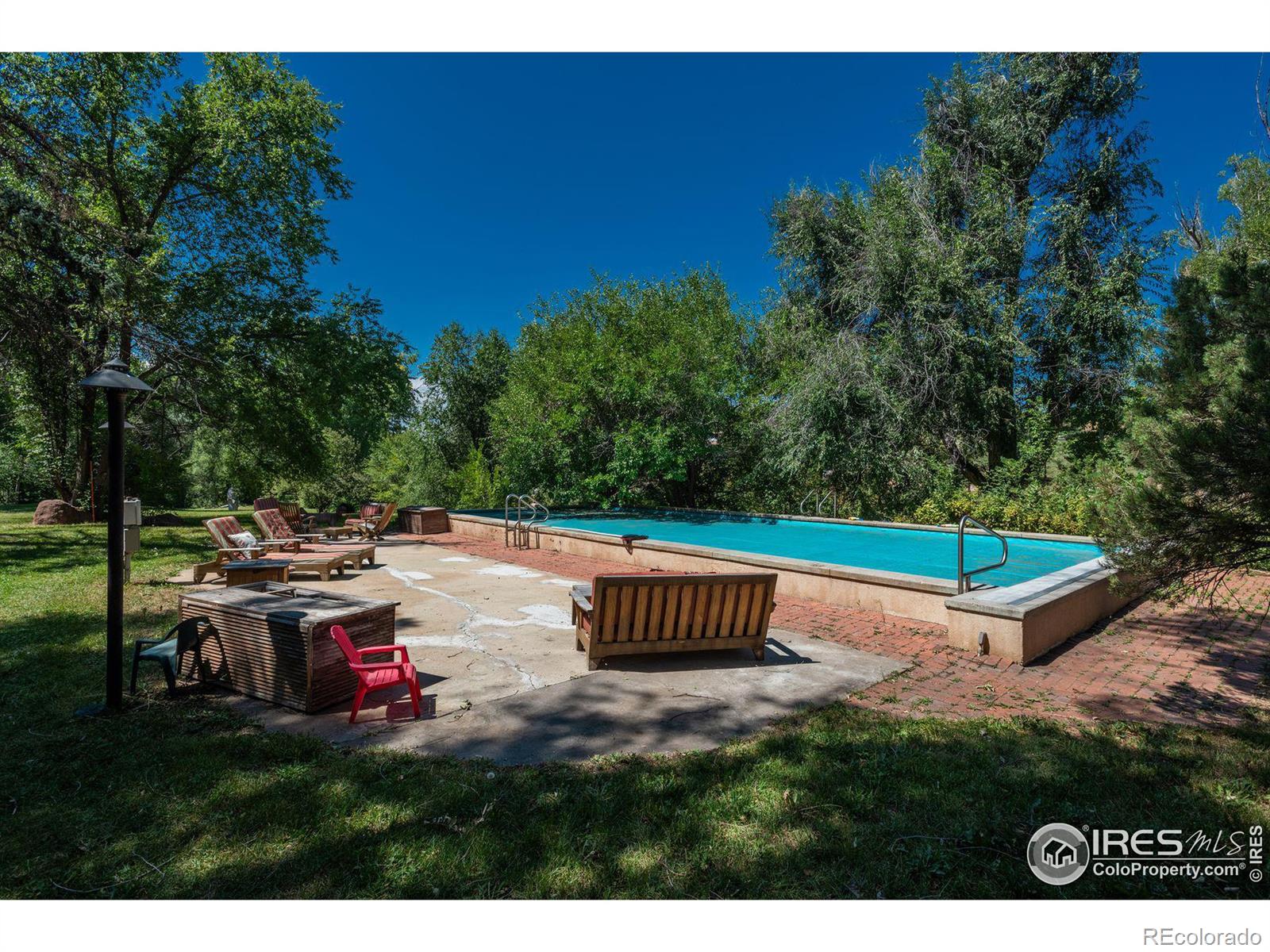 5280 S University Boulevard