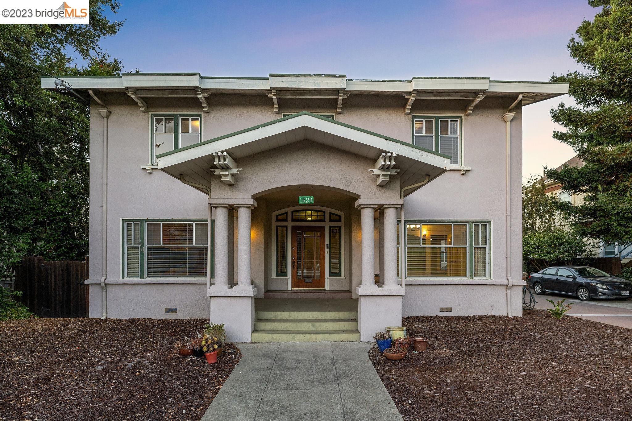 1629 Santa Clara Ave