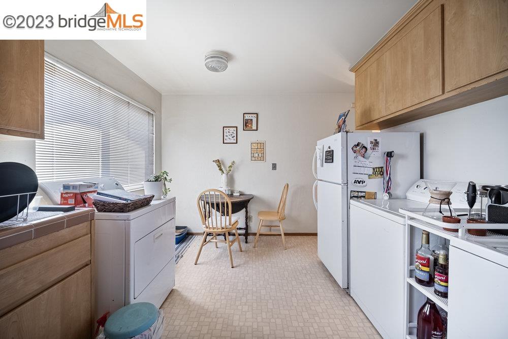 1629 Santa Clara Ave