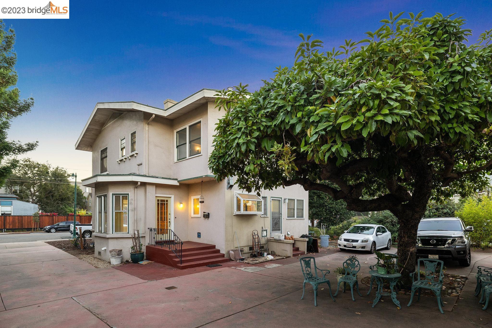 1629 Santa Clara Ave