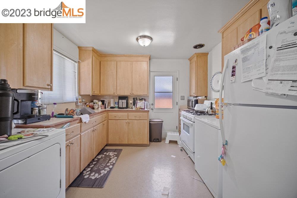 1629 Santa Clara Ave