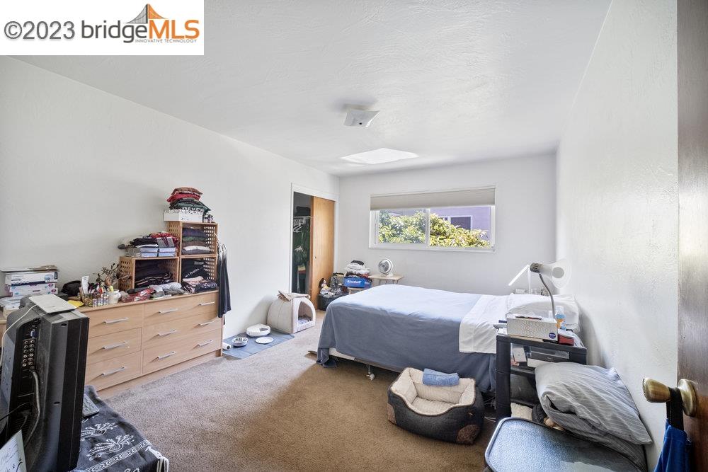 1629 Santa Clara Ave