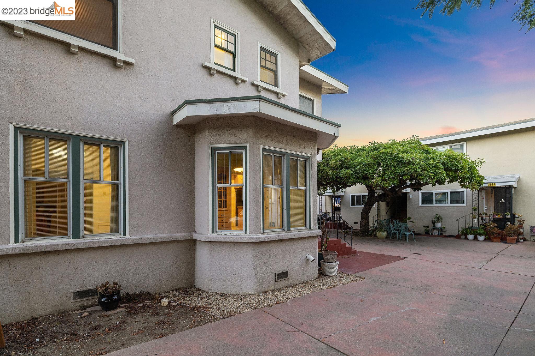 1629 Santa Clara Ave