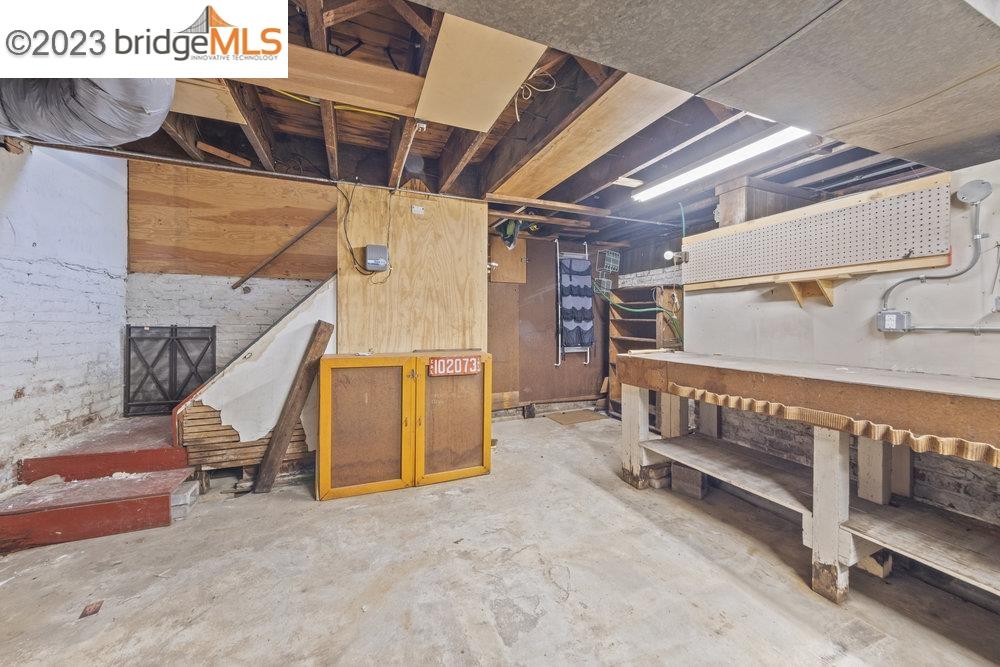 1629 Santa Clara Ave