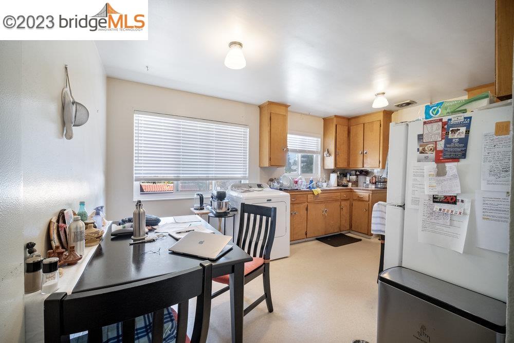 1629 Santa Clara Ave