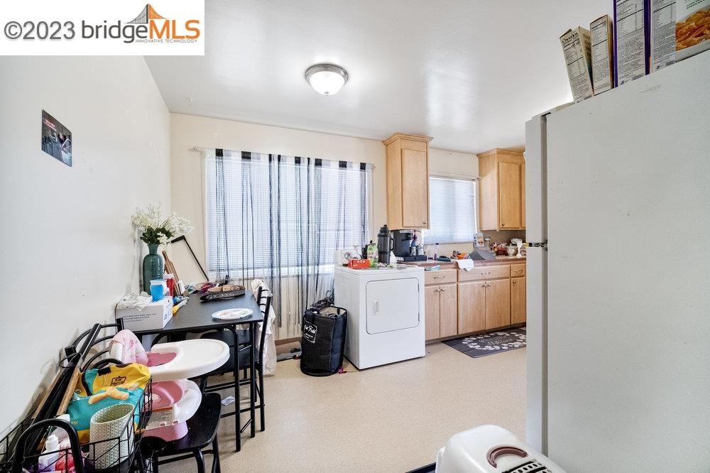 1629 Santa Clara Ave