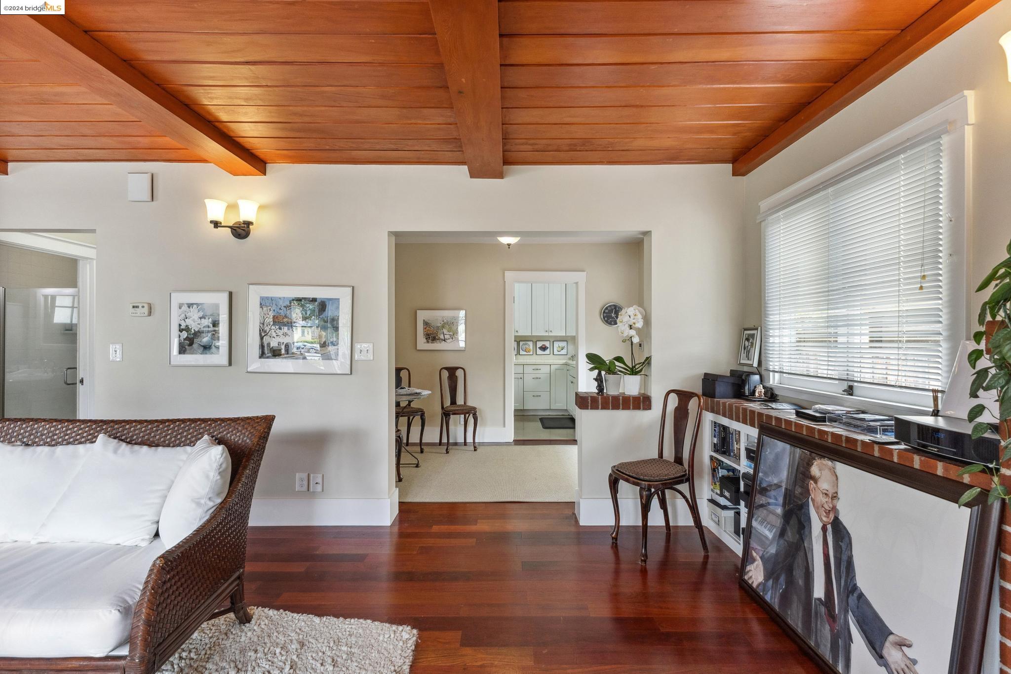 1826 Santa Clara Ave