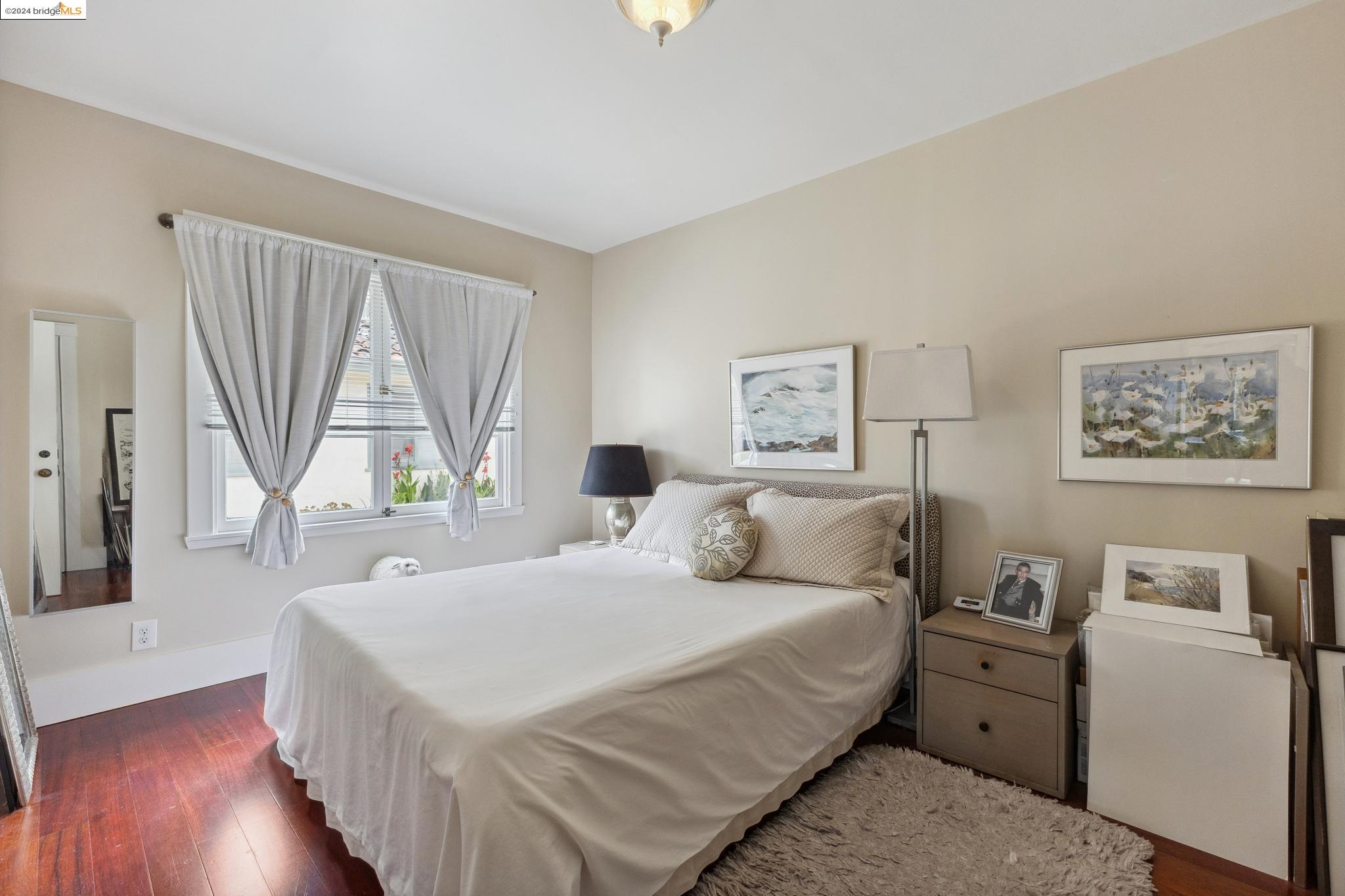 1826 Santa Clara Ave