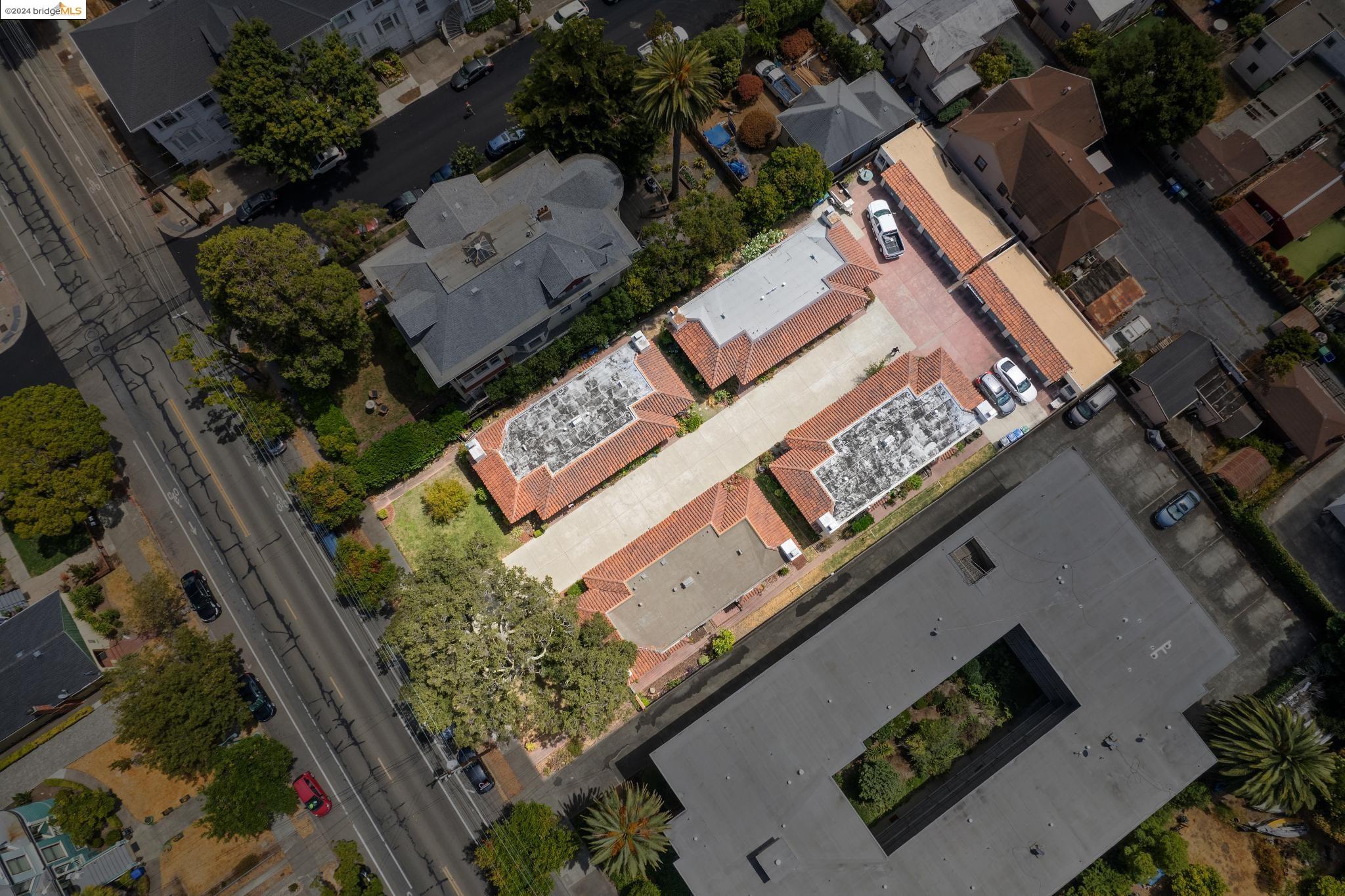 1826 Santa Clara Ave