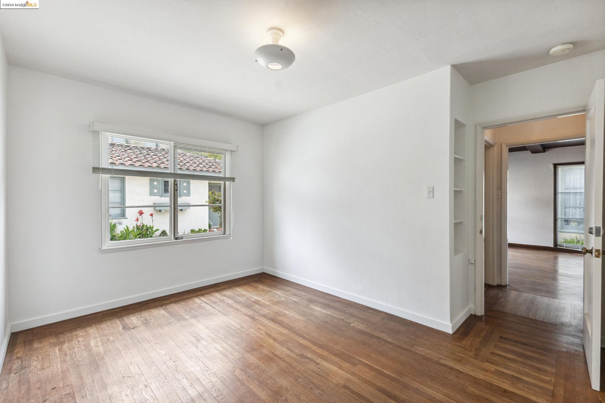 1826 Santa Clara Ave