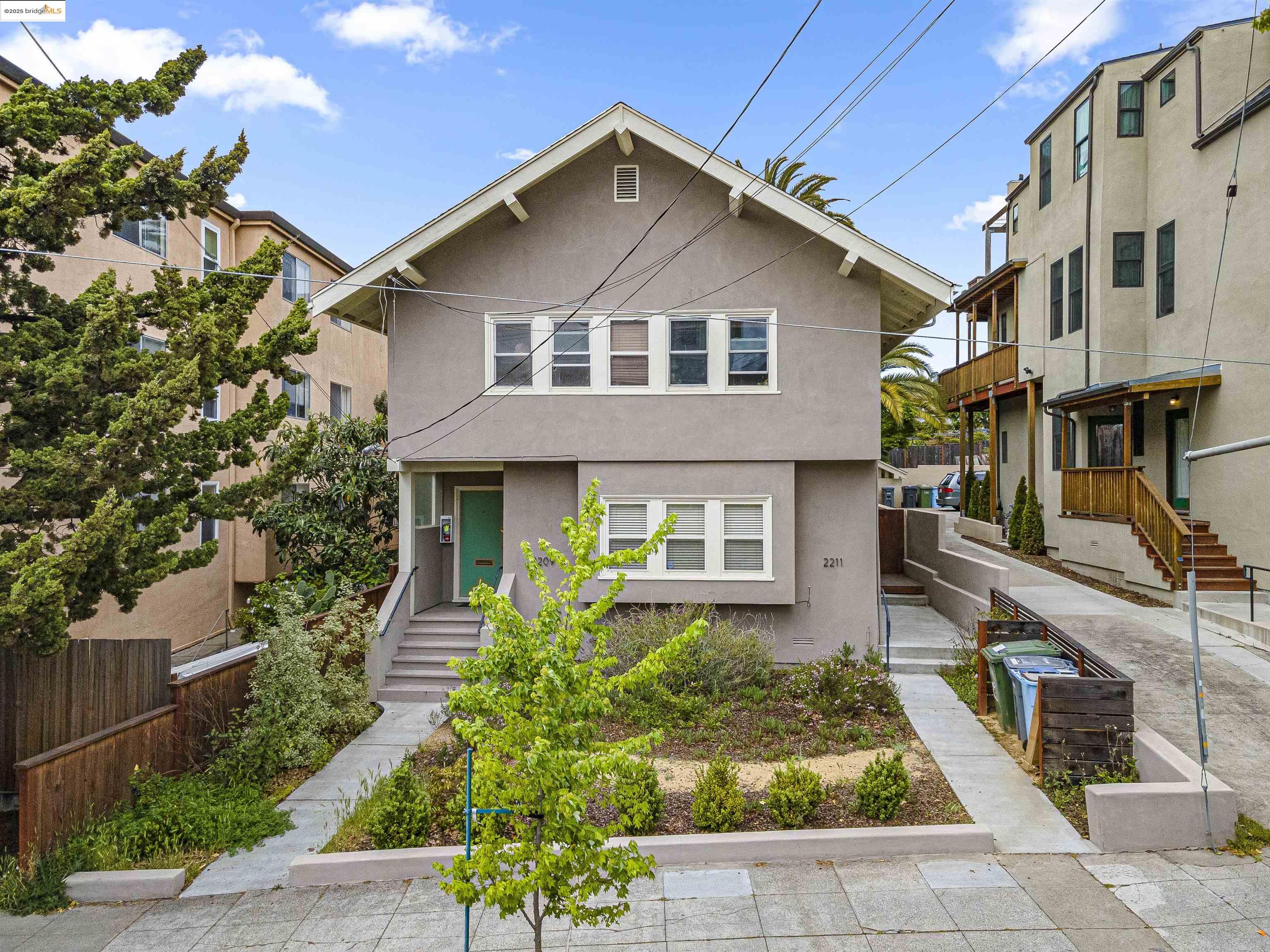 2209 Cedar St