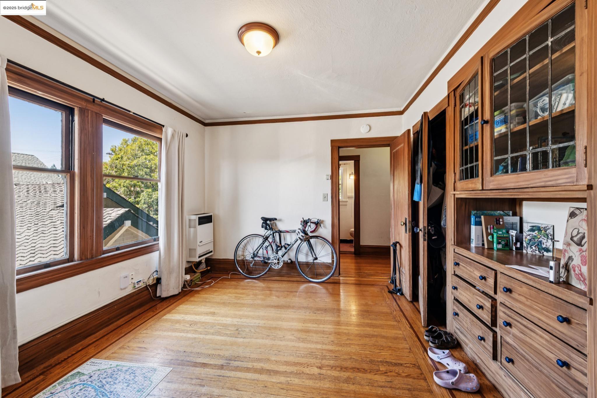 2714 Alcatraz Ave