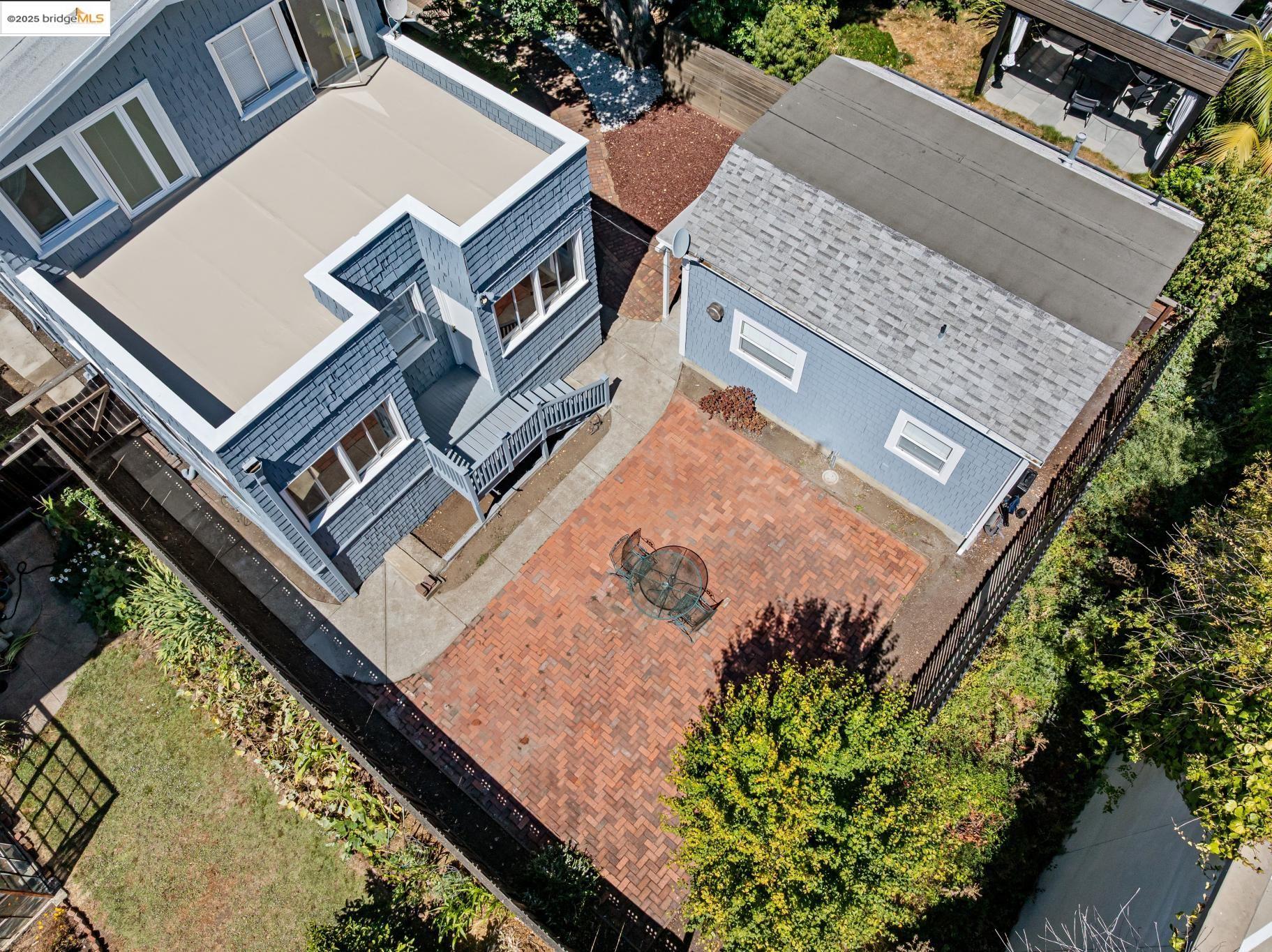 2714 Alcatraz Ave